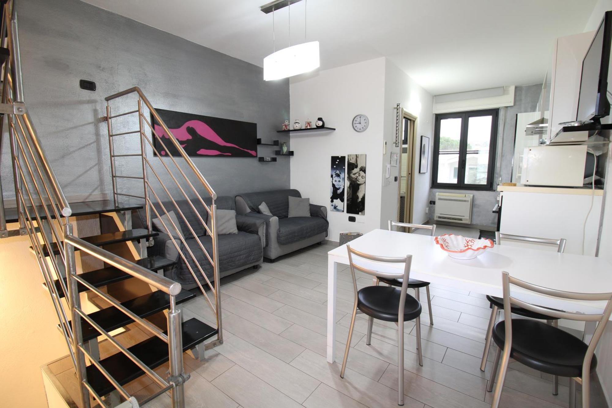 Corona'S Apartment- Fronte Spiaggia La Caletta Luaran gambar
